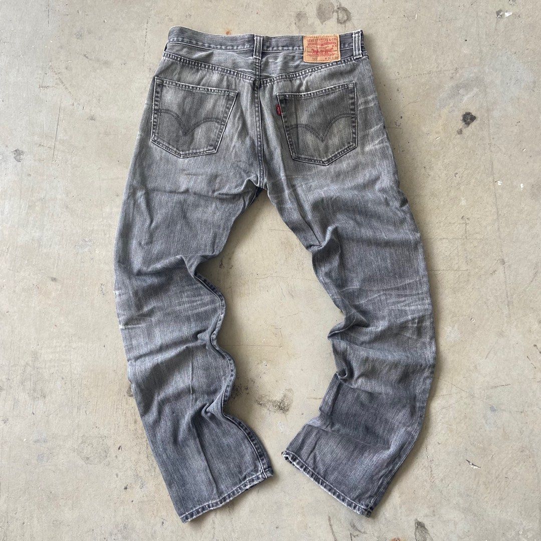Levis 501 top button fly jeans