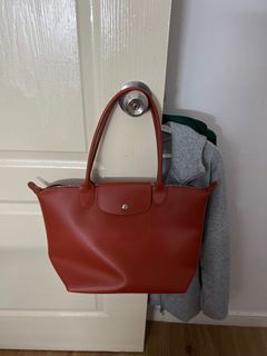 Longchamp LE PLIAGE XTRA Hobo bag M - Grey, Women's Fashion, Bags &  Wallets, Tote Bags on Carousell