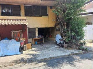 Lot with house for Demolition for Sale in San Miguel Village, Makati