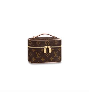 Brand New Louis Vuitton Mini Pochette 2019 Christmas Limited Edition,  Luxury, Bags & Wallets on Carousell