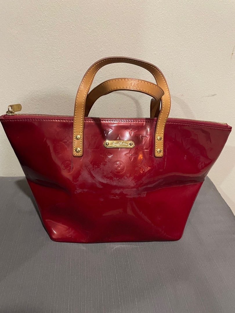 Louis Vuitton Bellevue PM Bag Patent Leather - burgundy red at