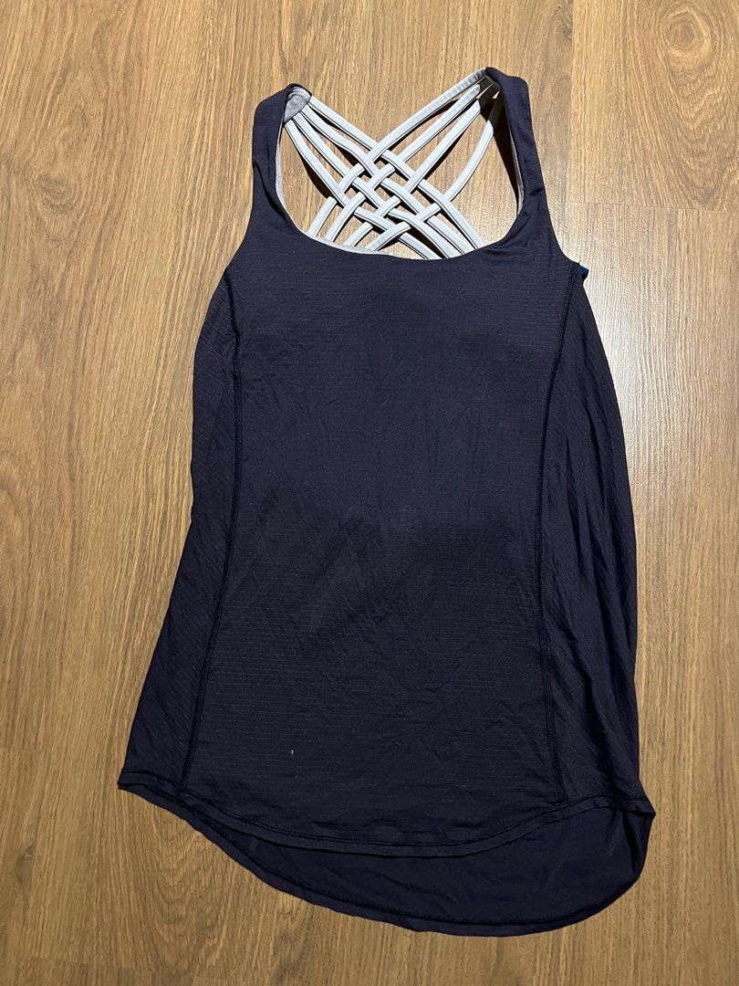 Lululemon yoga top with built in bra, Women's Fashion, Activewear on  Carousell