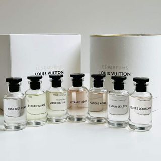 (Stock Available) LV Q Edition Perfume Set 10ML*7 Set contains: HeuresdAbsence / LeJourSeLève / MatièreNoire / RosedesVents / EtoileFilante / CœurBattant / Attrape-Rêves62863154052994110