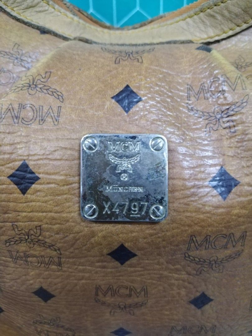MCM hobo (Category: Luxury Bags & Wallets) located in Cagayan de Oro. Submitted by carou59681 (Listing ID 1248668705, Image 2). Description: UKay source.
