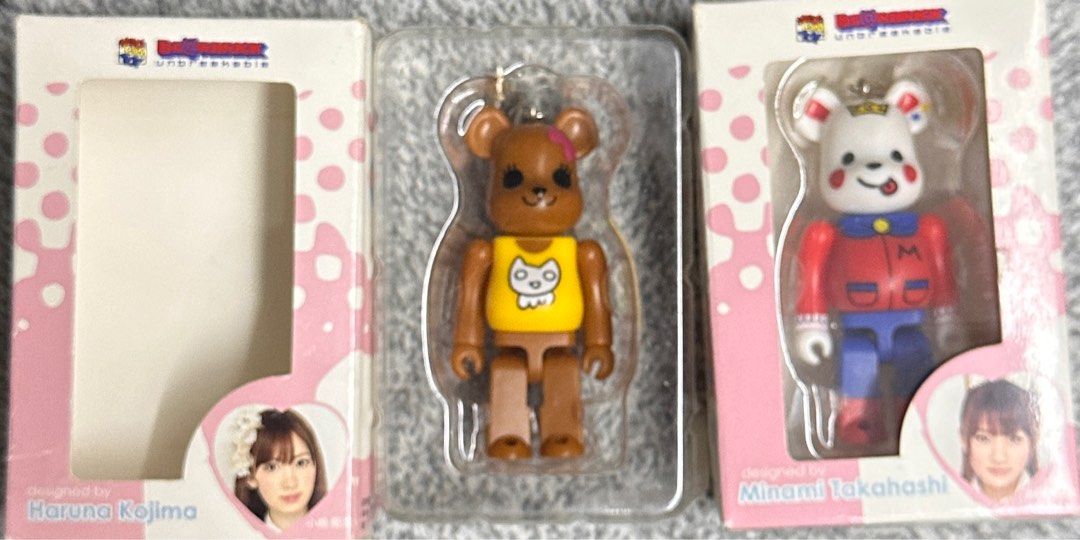 アレキサンダー・ジラード ベアブリック 100% AKB48 ベアブリック 100