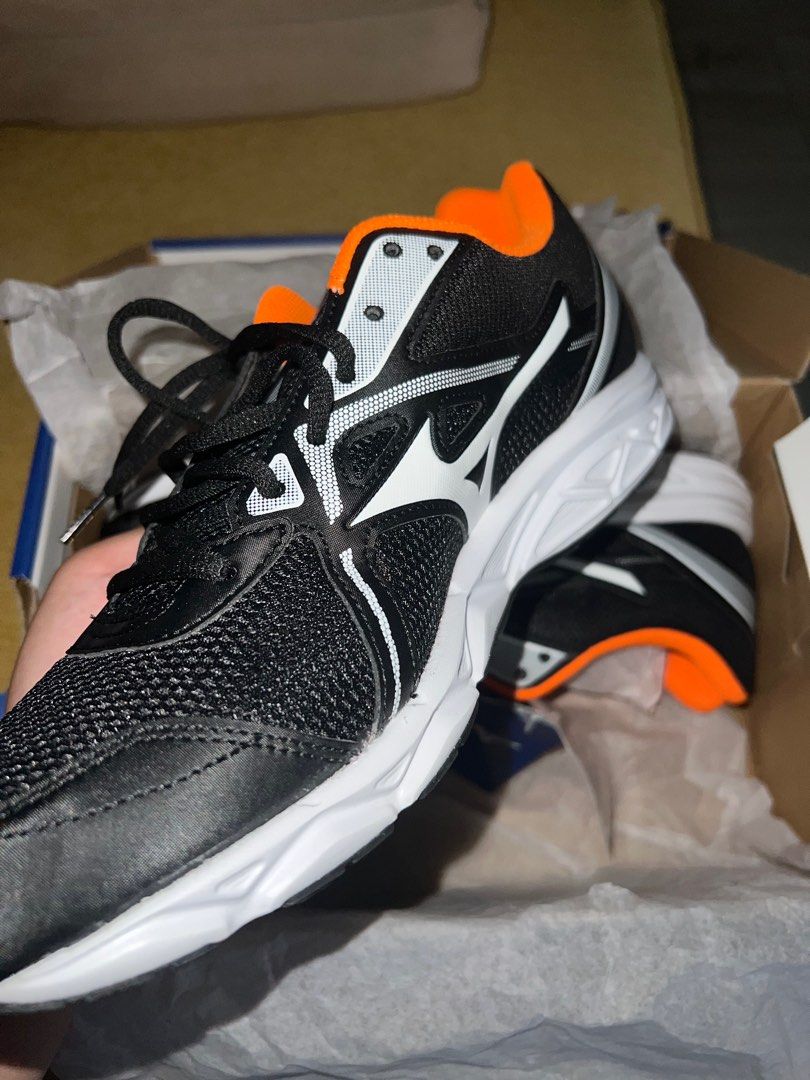 Mizuno outlet wide feet