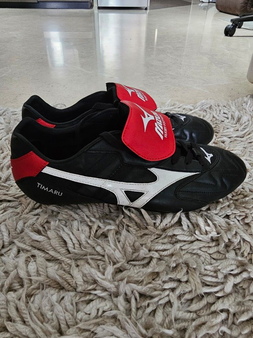 Red mizuno rugby boots shop