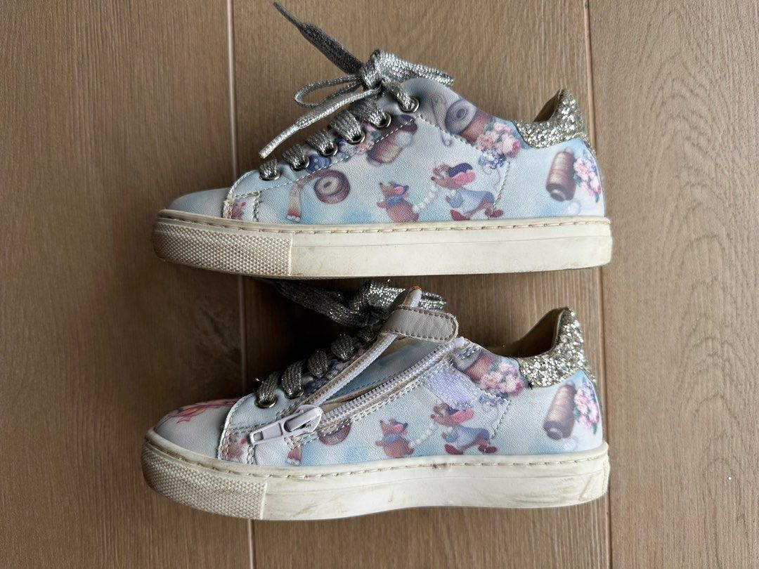 Girl sneakers 218 outlet