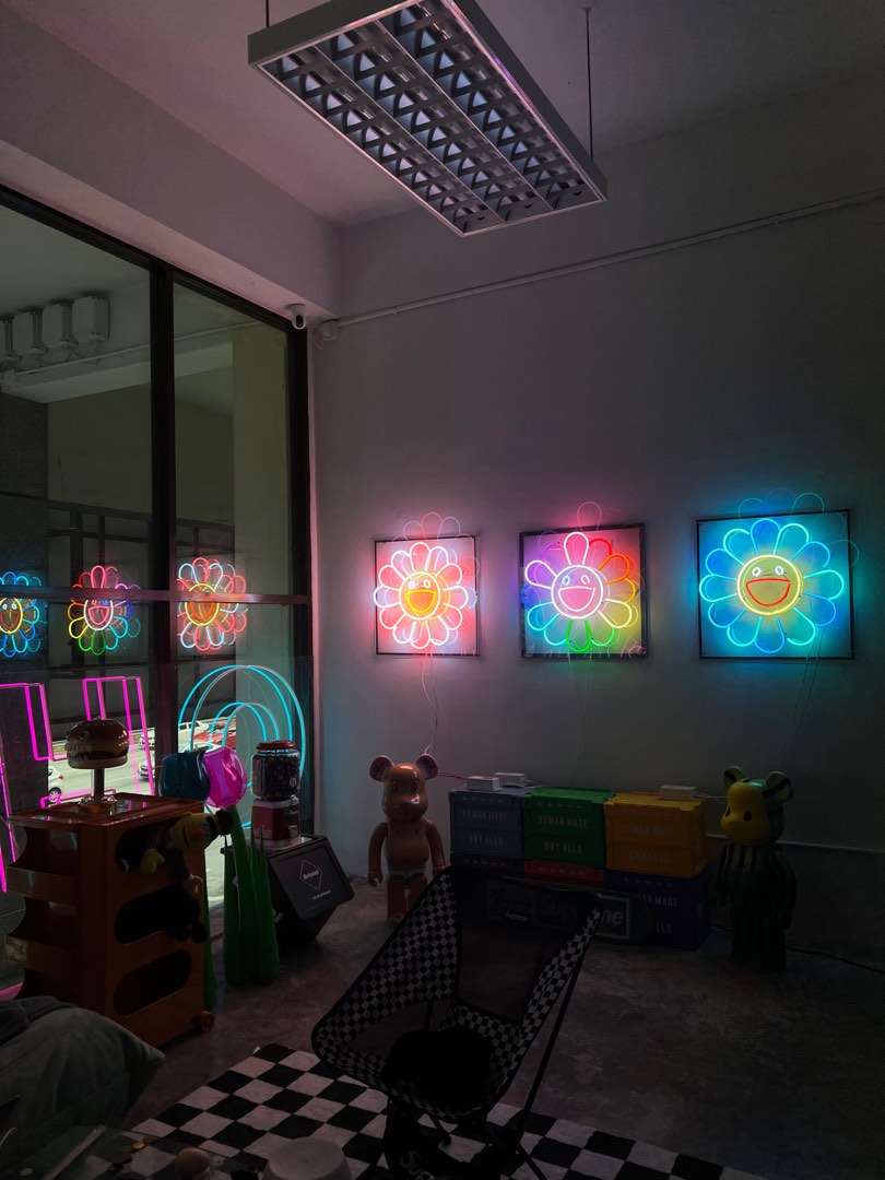 Murakami outlet neon light