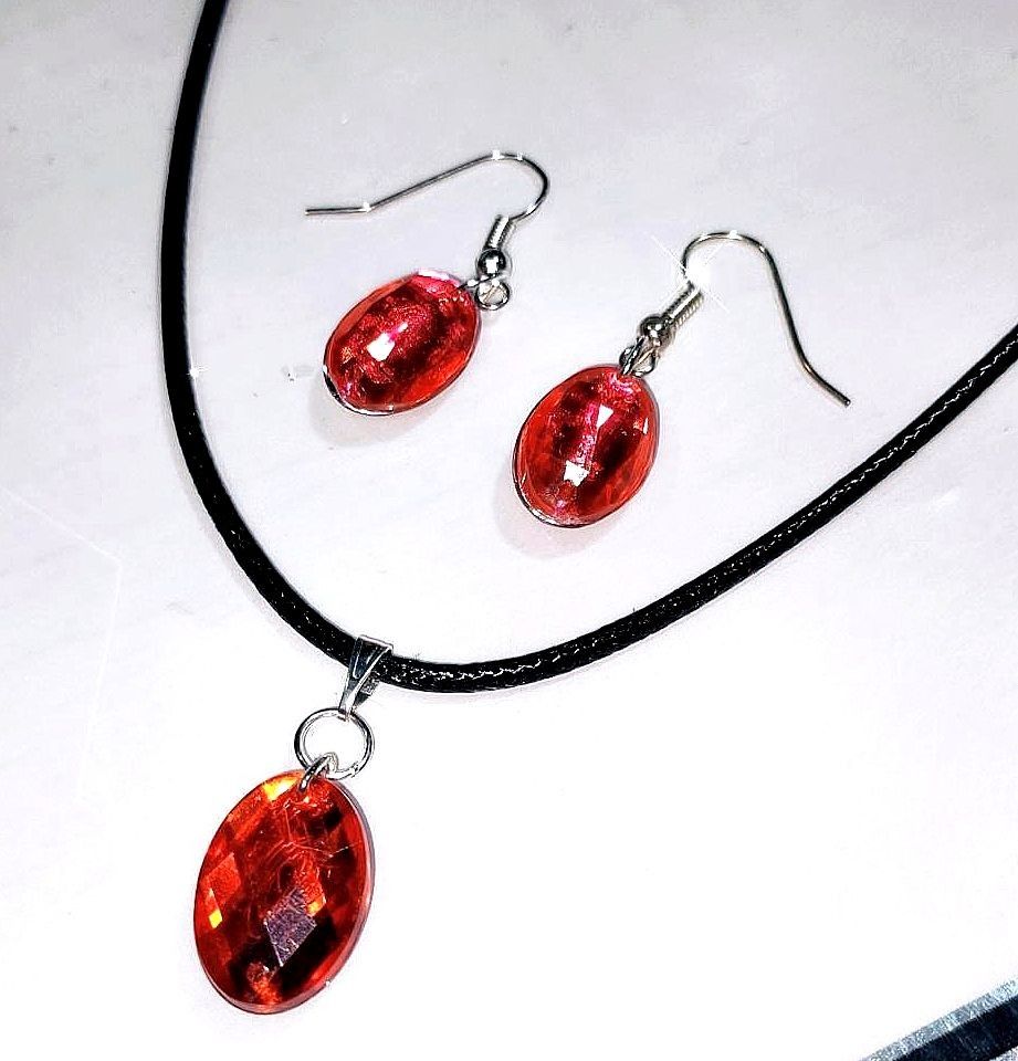 Red necklaces new arrivals and earrings