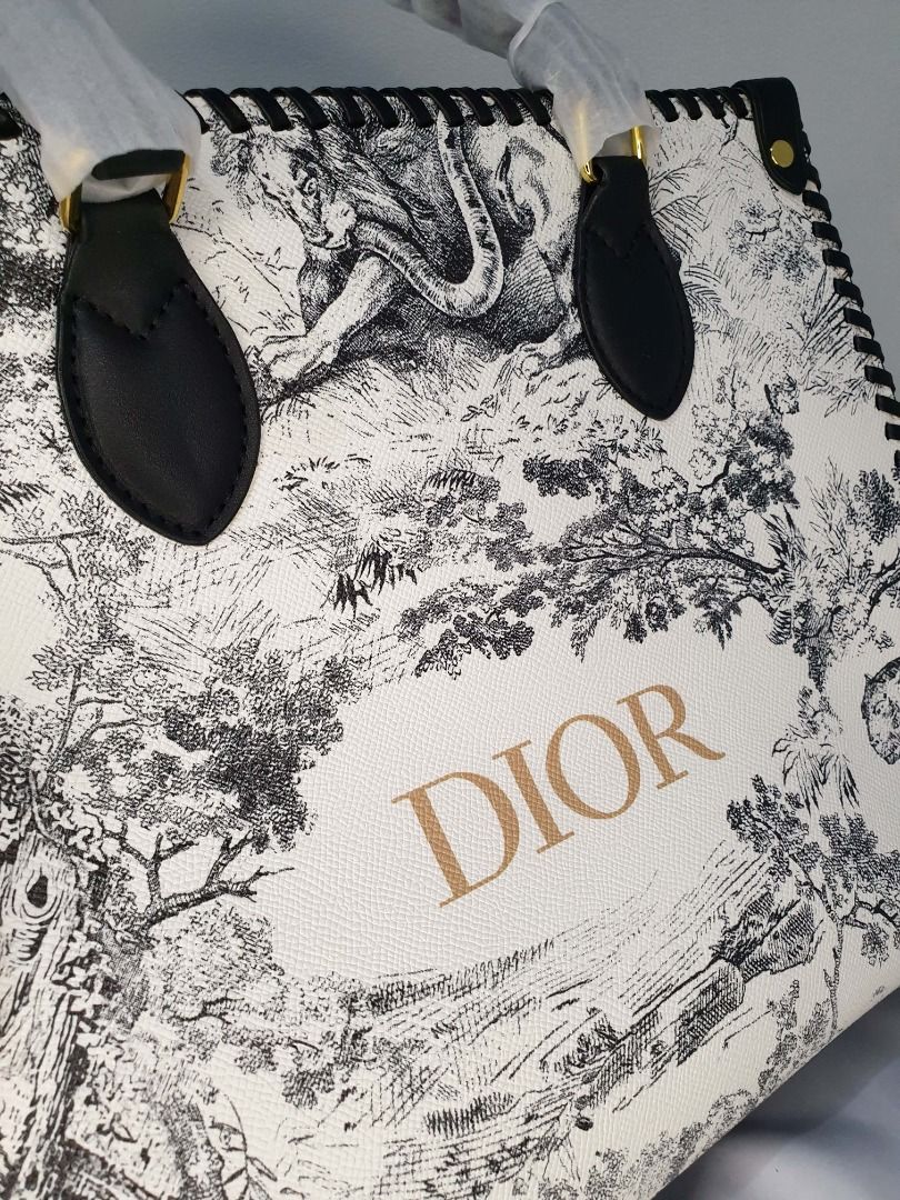 Dior - Small Dior Book Tote Latte and Black Toile de Jouy Zodiac Embroidery (26.5 x 21 x 14 cm) - Women