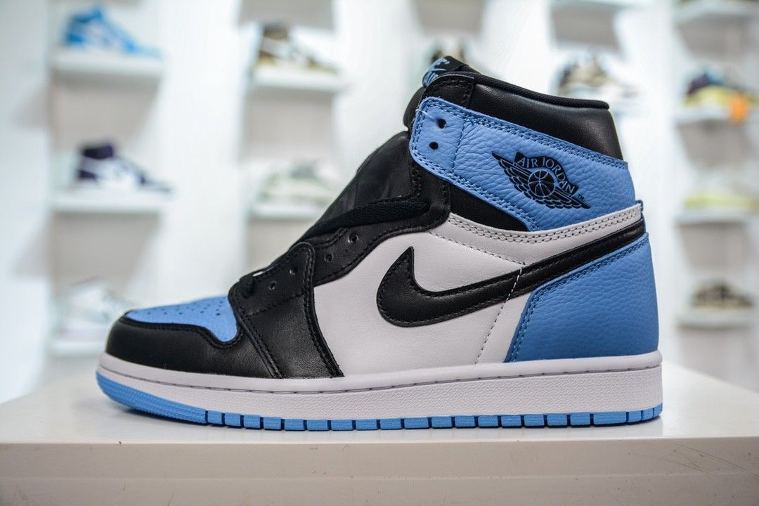 エアジョーダン Nike Air Jordan 1 Retro High OG “University Blue” (2023) DZ5485
