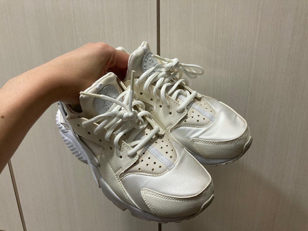 Hierarchy sneakers deals