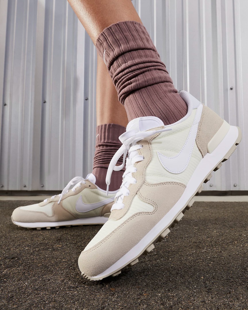 Nike Internationalist Women's Shoes/Sneakers in Coconut Milk/Sanddrift ...