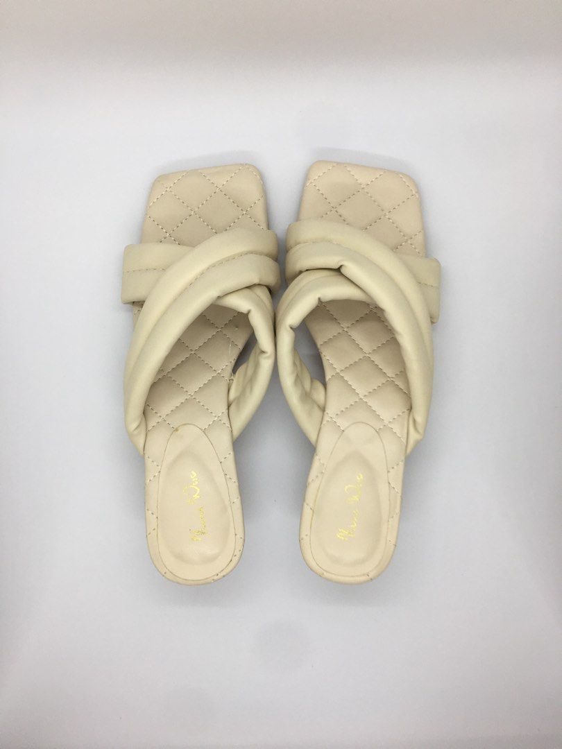 Nine West Cream Color Kitten Heels on Carousell