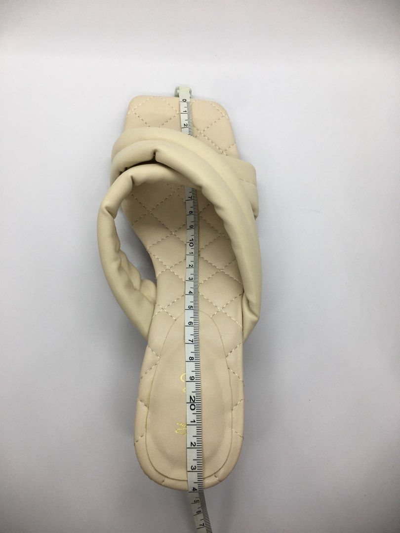 Nine West Cream Color Kitten Heels on Carousell