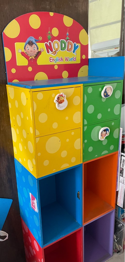 Noddy Book shelf, 傢俬＆家居, 傢俬, 櫃子、組合櫃及置物架 Carousell