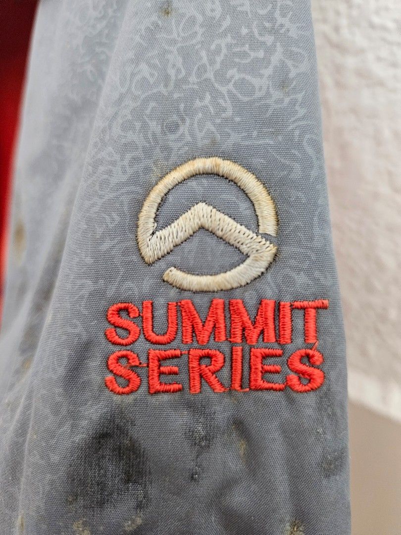 North face top summit series logo