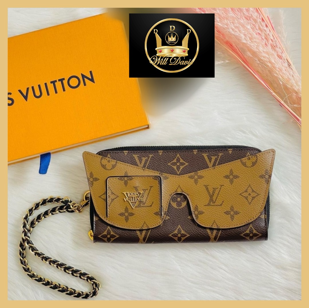 Louis Vuitton Cyan Epi Leather Zippy Wallet Louis Vuitton | The Luxury  Closet