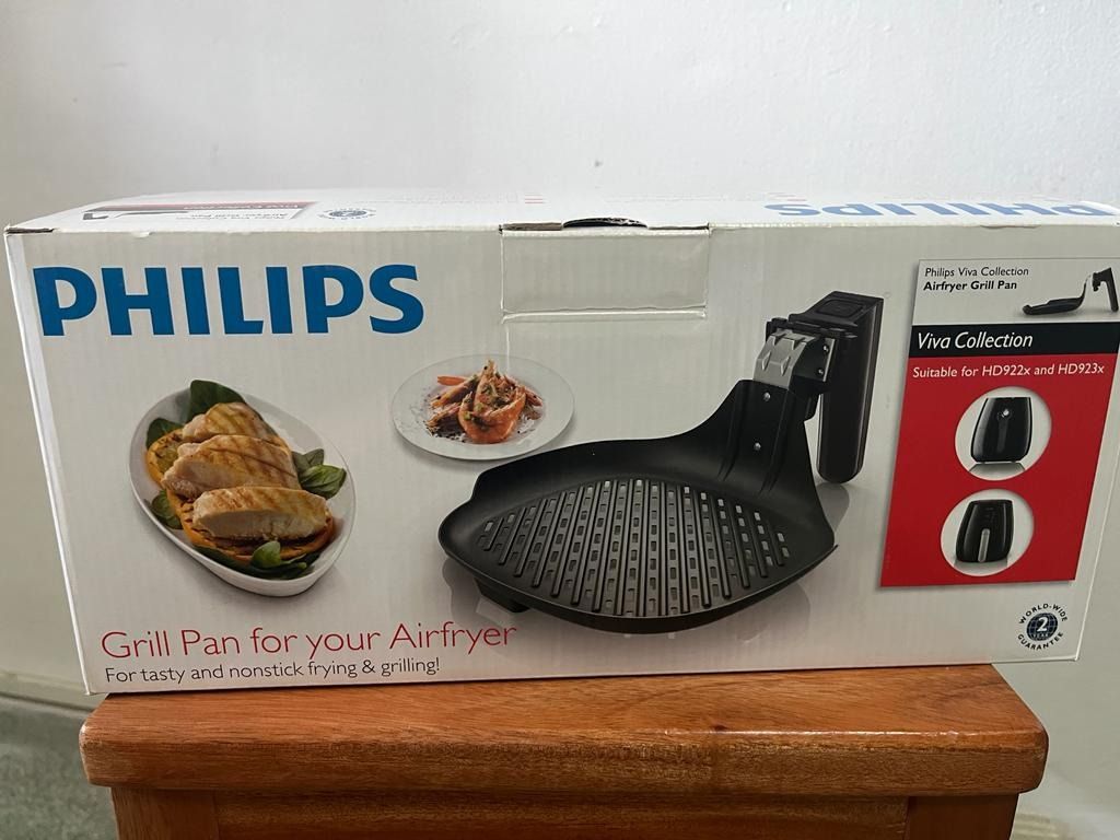 https://media.karousell.com/media/photos/products/2023/8/13/philip_air_fryer_grill_pan_hd9_1691930521_af72c6e2_progressive