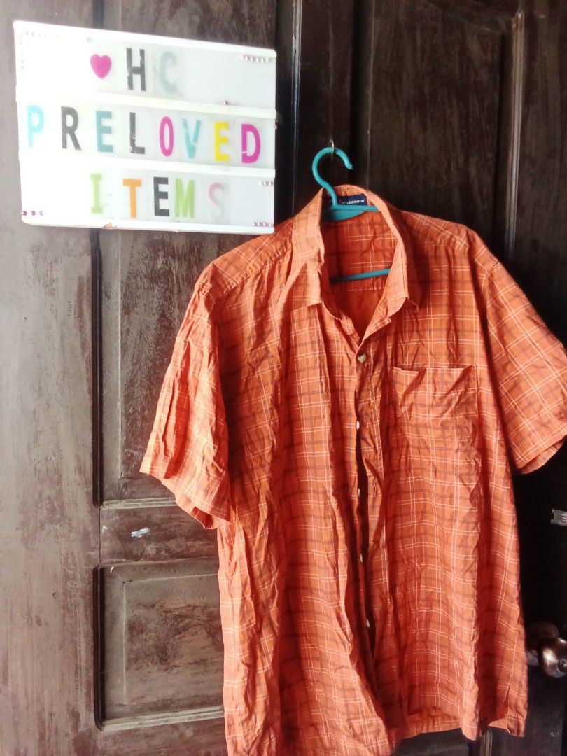 Polo orange (Category: Tshirts & Polo Shirts ) located in Alaminos. Submitted by HCprloved (Listing ID 1248742693, Image 1). Description: .