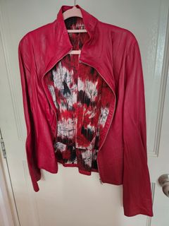 (Category: ) located in . Submitted by highlyravedseller (Listing ID 1248704631, Image 1). Description: .