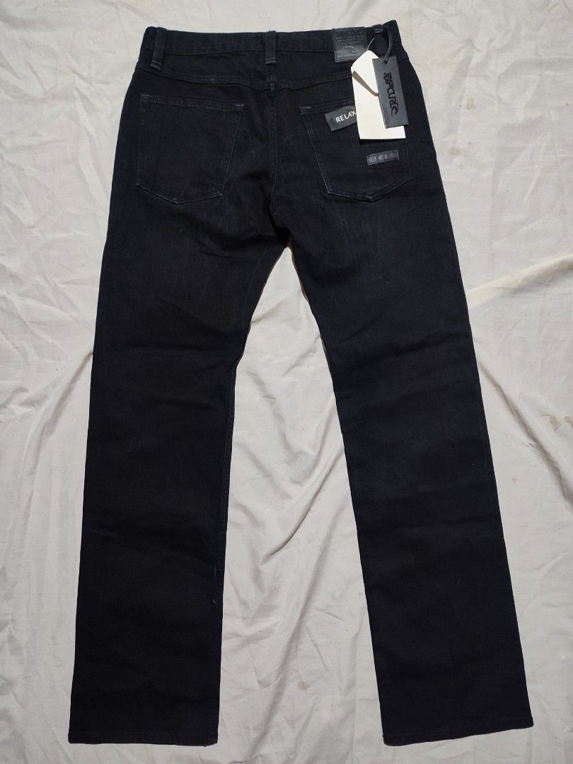 Rip Curl Pants (Category: Jeans) located in Lipa City. Submitted by gudoys_outdoor16 (Listing ID 1248811527, Image 2). Description: Rip Curl Pants Size 32 Waist Length 42.5 Excellent Condition 1200 + sf only.