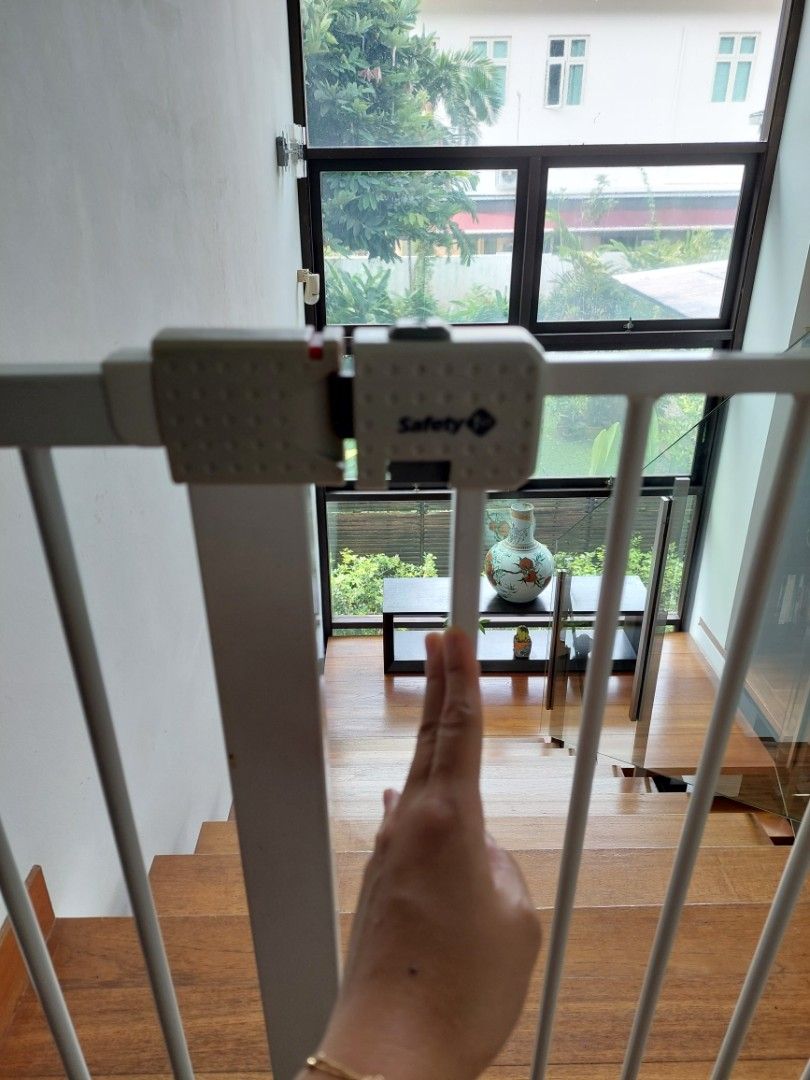 Safety First Baby U pressure Gate and Extensions, Babies & Kids, Baby