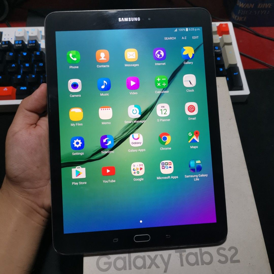 SAMSUNG Galaxy Tab S2 SM-T815Y | Item Code: 18901 (Category: Android) located in Caloocan City. Submitted by christian.montalban (Listing ID 1248867767, Image 3). Description: SAMSUNG Galaxy Tab S2 SM-T815Y | Item Code: 18901 Price: P5,099.00 Color: Black 32GB ROM | 3GB RAM 9.7" Super AMOLED LCD Display 5,870 mAh Li-Ion Non-Removable Battery OS: Android 6.0.1 Issue: Amoled Burn Package: Tablet, Manual, and Box Only.