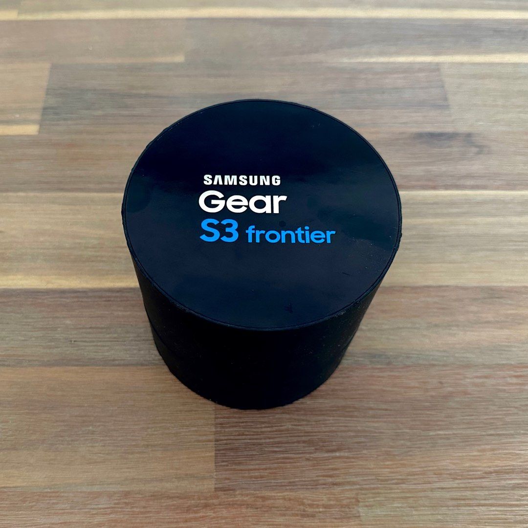 Samsung Gear S3 Frontier original packaging