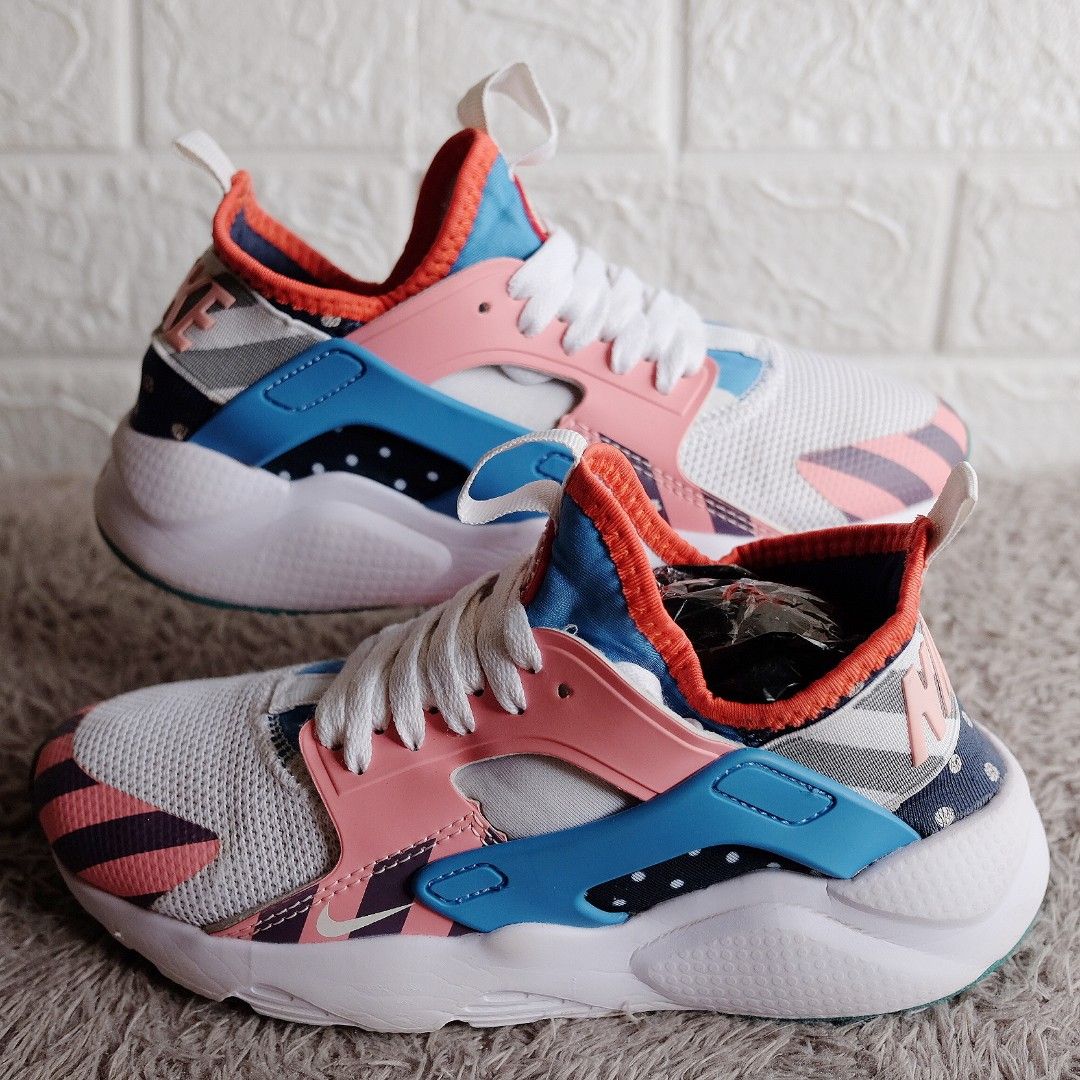 Nike air huarache parra sale