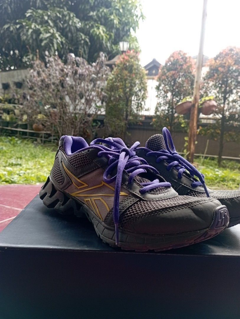 Sepatu reebok 2025 running original