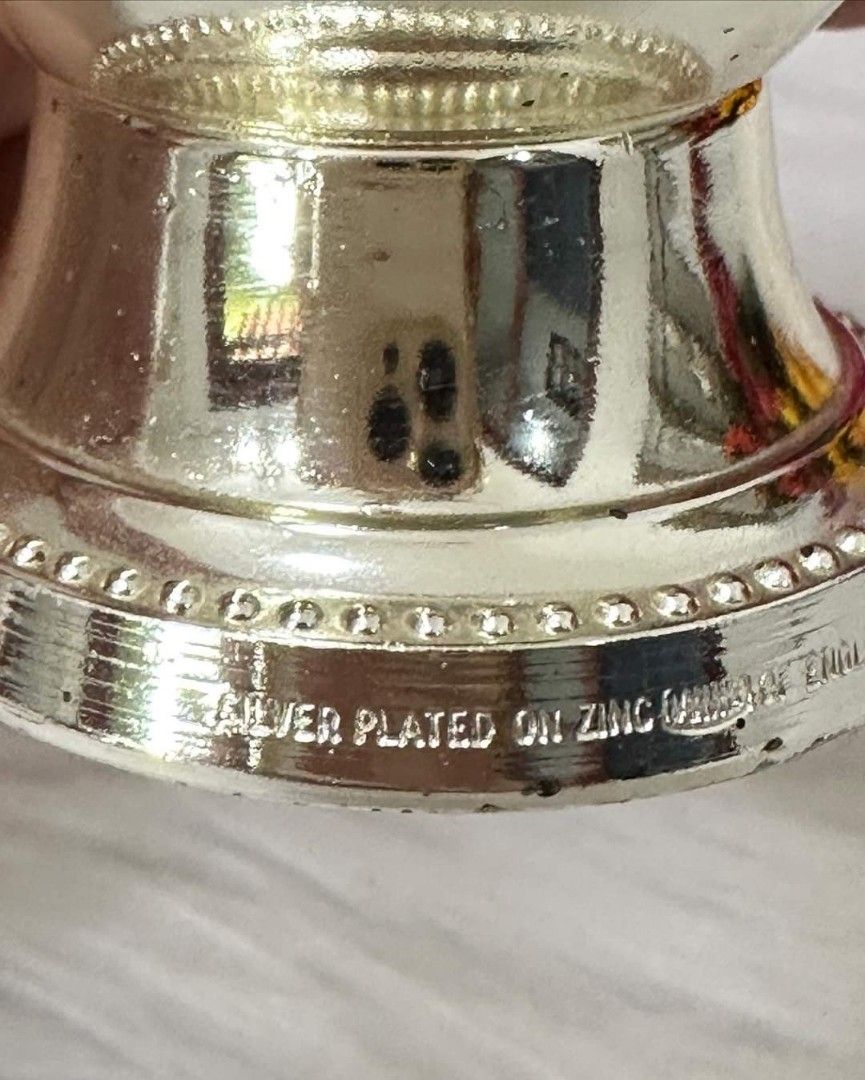 Silver Plated on Zinc Egg Cup/ Tea Light Candle holder. (Category: Dinnerware & Cutlery) located in Pasig City. Submitted by glam_things (Listing ID 1248676692, Image 3). Description: Silver Plated on Zinc Egg Cup/ Tea Light Candle Holder. Made in England. P400 only. Dm to inquire💖.