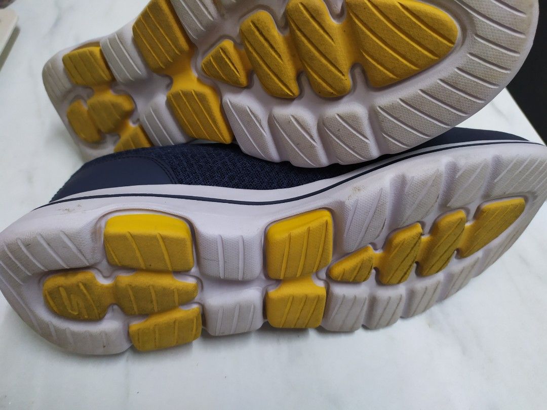 Skechers go walk 5 mens yellow hotsell