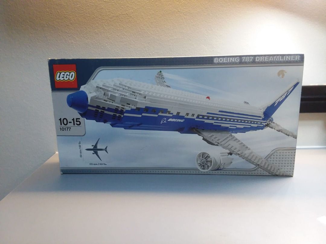 SUPER RARE Lego plane Sculptures 10177 Boeing 787 Dreamliner