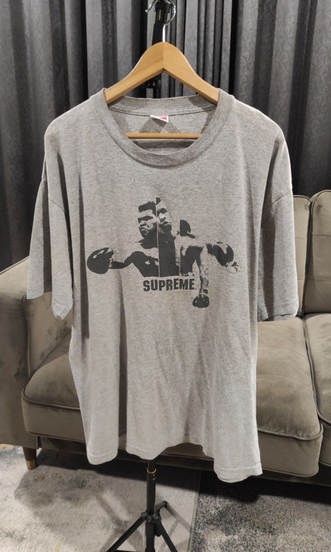 Supreme t shirt and stickers tee deals