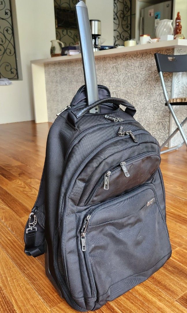 Swiss Army Backpack with wheels and pullhandle, Women's Fashion, Bags