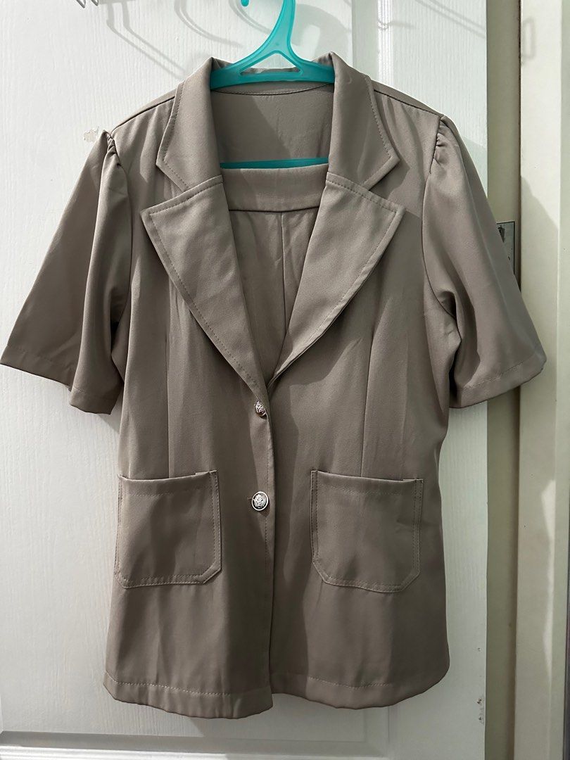 Taupe Blazer Shorts Coordinates (Category: Sets or Coordinates) located in Quezon City. Submitted by dinesaur (Listing ID 1248761201, Image 1). Description: Never used Best fits M-L Fits till 34 waistline yung shorts.