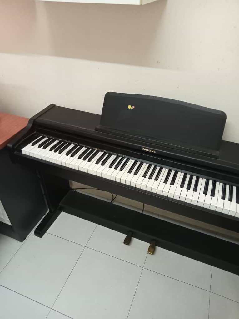 Technics Electric Piano 88 keys Used