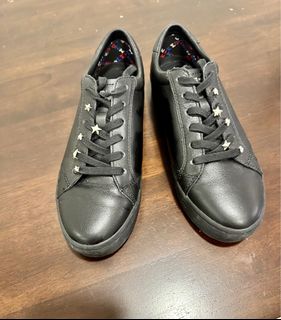 All black clearance leather sneakers