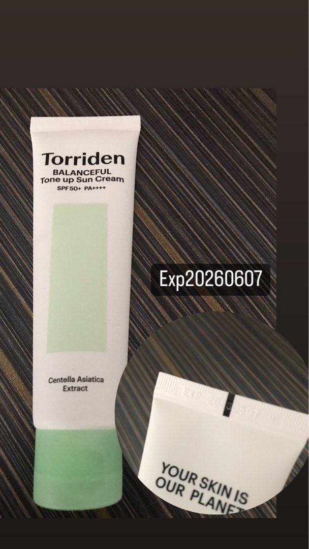 Sunscreen (Category: Face Care) located in Singapore. Submitted by godonaldgo1111 (Listing ID 1248716273, Image 1). Description: $12 Torriden BALANCEFUL Tone up sunscreen for skin correcting, Natural dull skin tone up effect, not sticky, foundation free, SPF 50+, PA++++, 60ml Box is squashed, if you are serious buyer and need proof of box pls message for more photos SOLD $3 EKEL Pearl B.B Cream SPF50+/PA+++ 50ml https://m.yaocos.com/product/ekel-