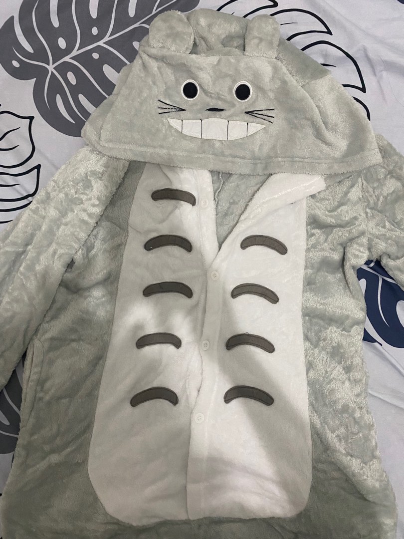 Totoro onesie xxl deals