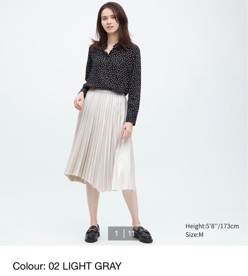 Uniqlo Satin Pleated Skirt Light Grey, Fesyen Wanita, Pakaian