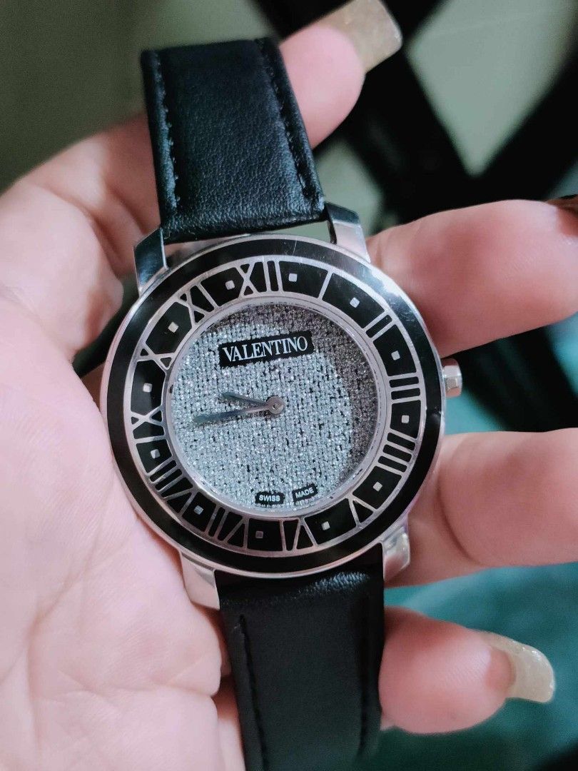 Valentino watches store made in