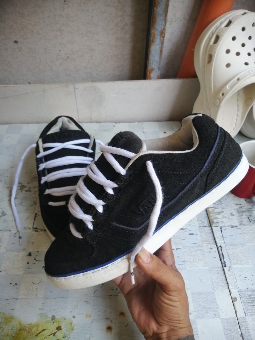 Vans bulky shoes size 9 Men s Fashion Footwear Sneakers on