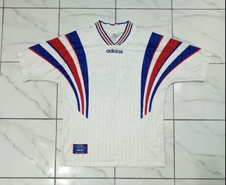 Adidas Vintage 1999 White Jersey #Q Used - Clothes for sale in Shah Alam,  Selangor