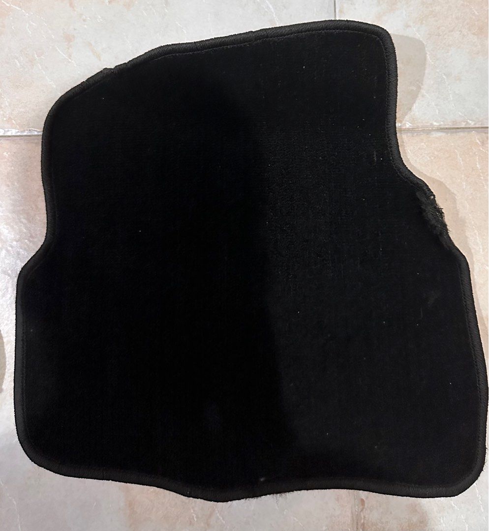VW POLO 6R/6C floor mats, Car Accessories, Accessories on Carousell