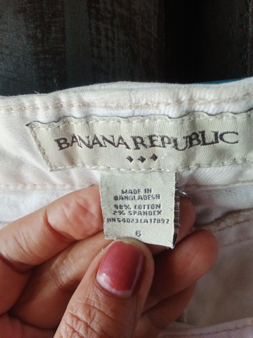 White pants banana republic (Category: Jeans) located in Alaminos. Submitted by HCprloved (Listing ID 1248741514, Image 2). Description: .