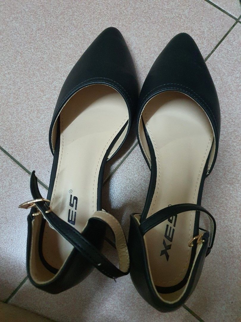 xes shoes