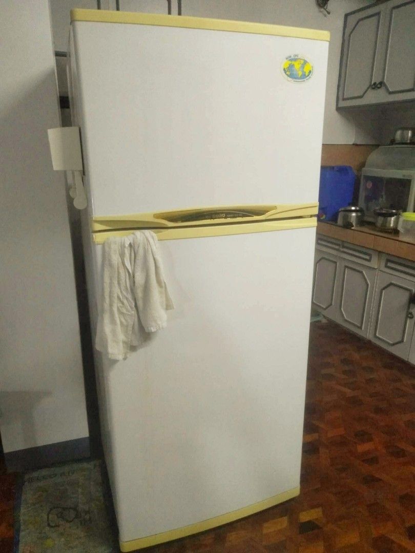 46 Inch Sanyo Refrigerators (Old Model) on Carousell